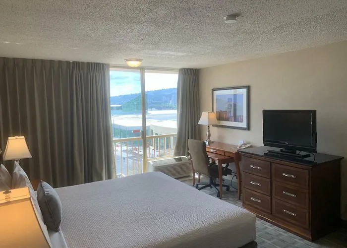 Inn At The Convention Center